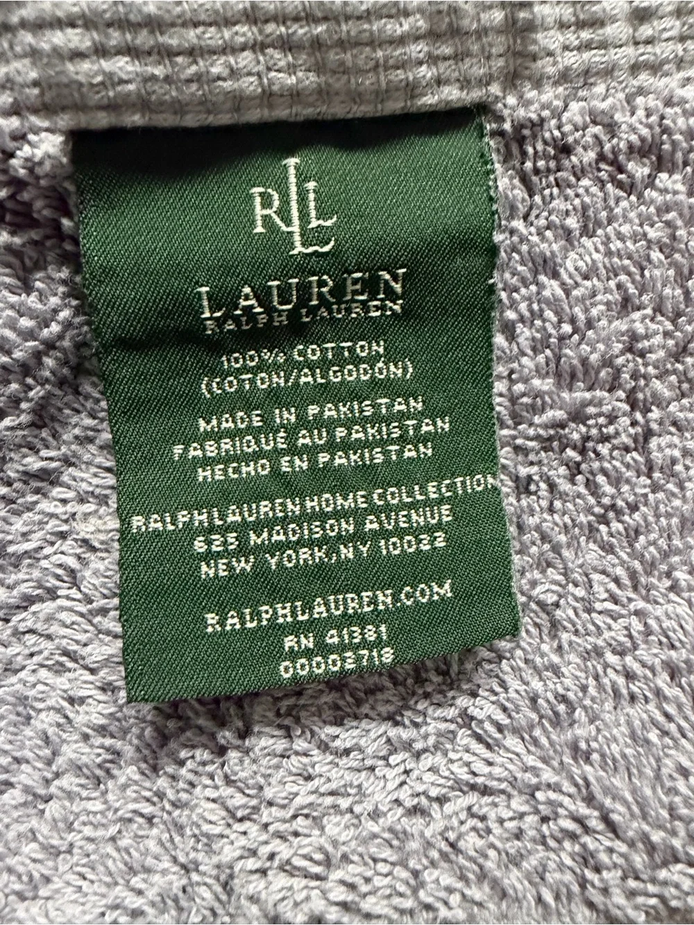 Ralph Lauren Light Gray lavender Plush Cotton Bath Towel 30”x53” RN41381